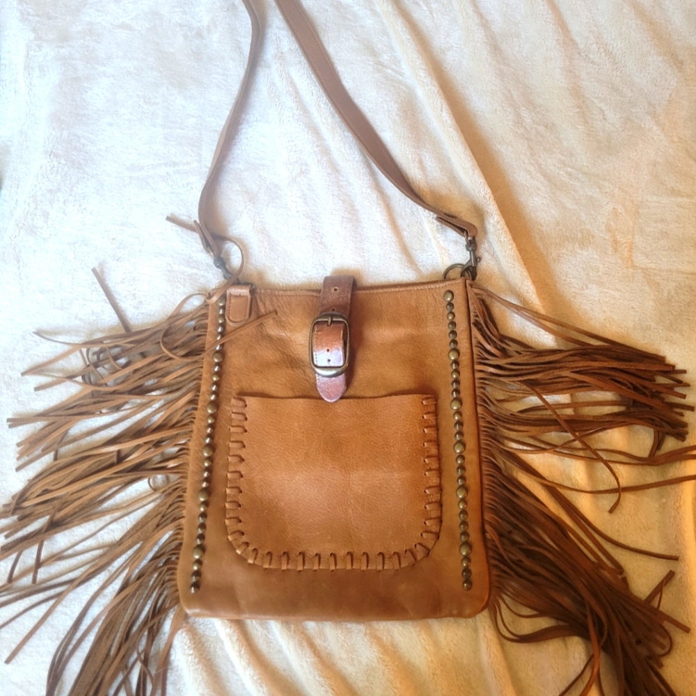 Mcfadin two bar west fringe crossbody bag